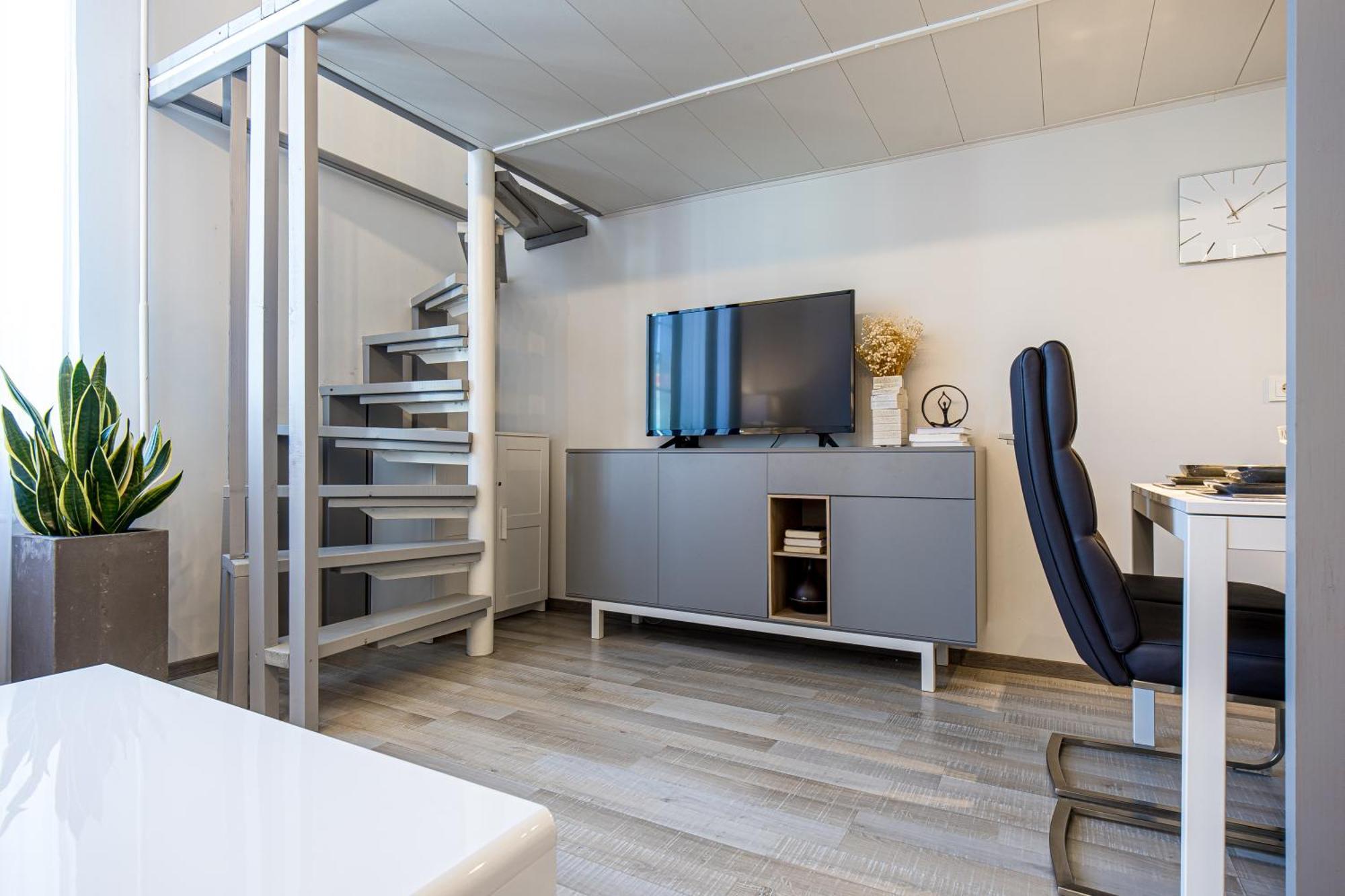 Loft Apartment In Klaipeda Oldtown Exterior photo